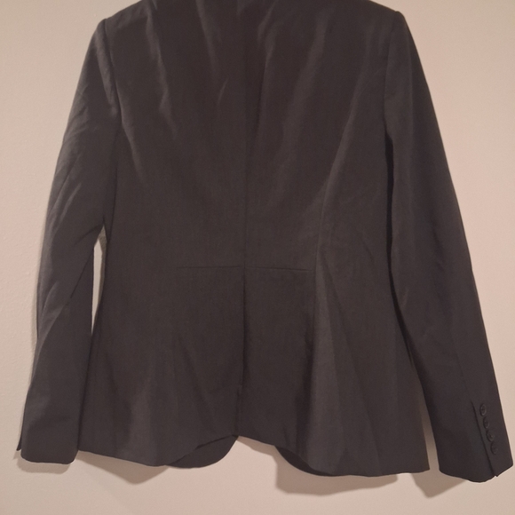 Liz Claiborne Dark Gray Suit Jacket/Skirt Size 6 And 8 - Picture 4 of 9